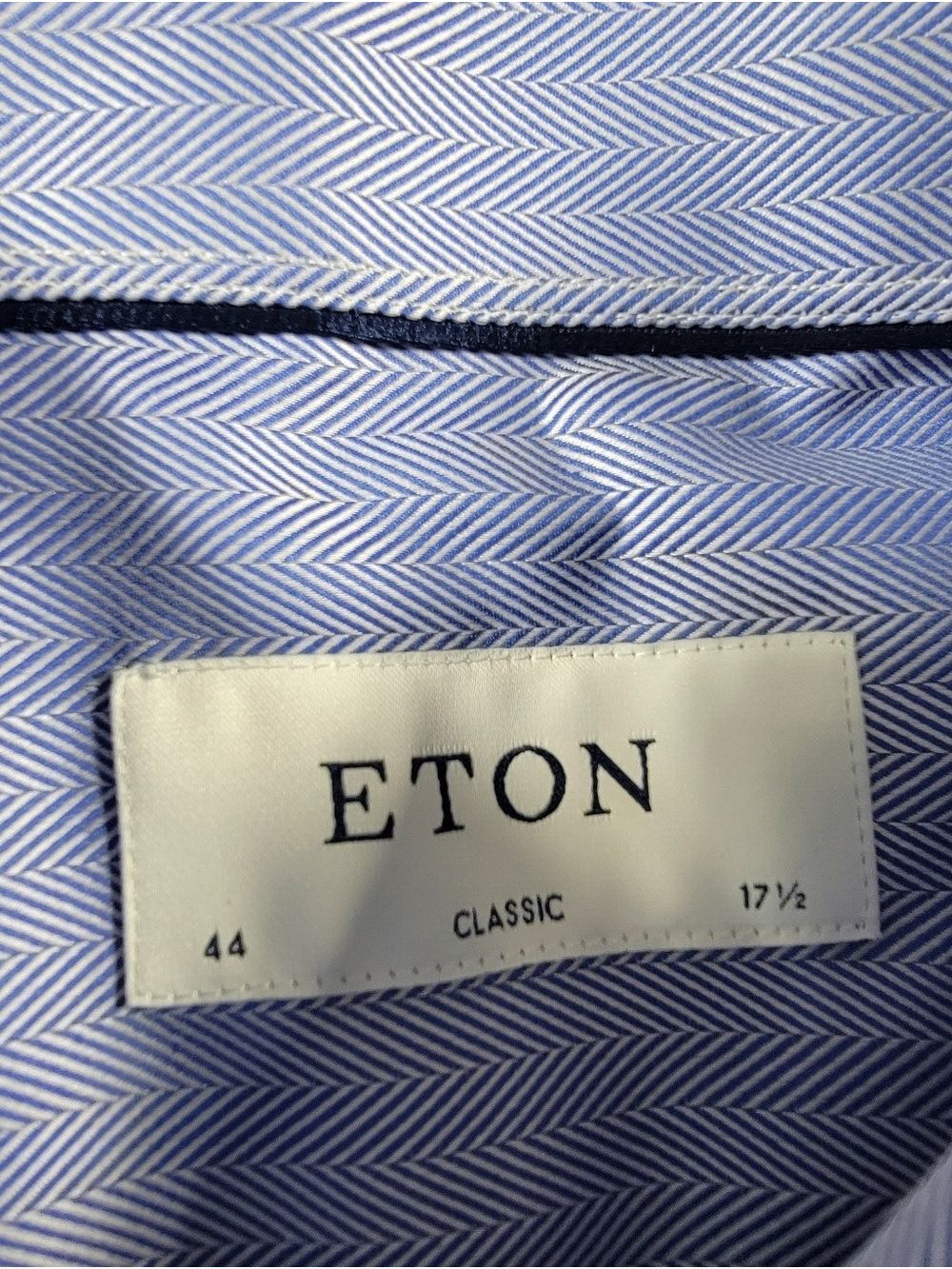 NEW Men's ETON Shirt Blue Herringbone Shirt Classic Fit 44 17.5 Button Front NWT - Picture 5 of 14